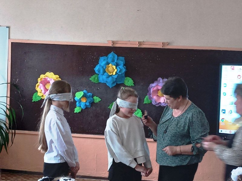 Праздник, посвящённый Международному женскому дню.